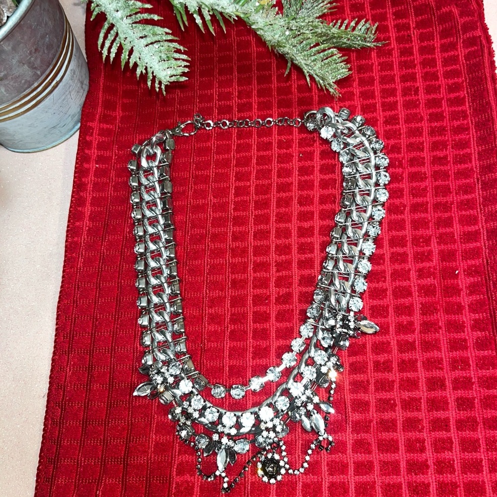 Beautiful Handmade 20 “ Rimestone Necklace